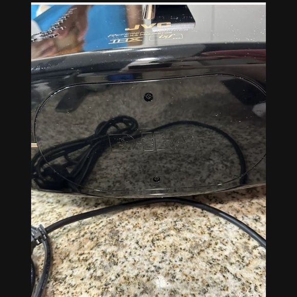 JVC Professional DLA-RS35-U Home Cinema Projectorw remote - Picture 7 of 9